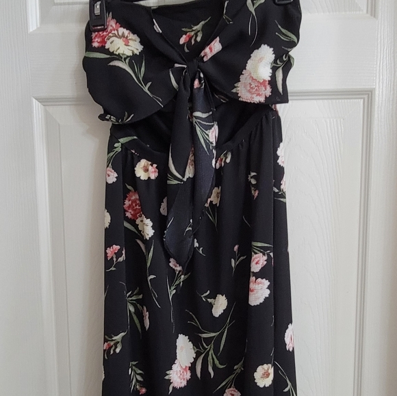 Black floral dress - Picture 1 of 2